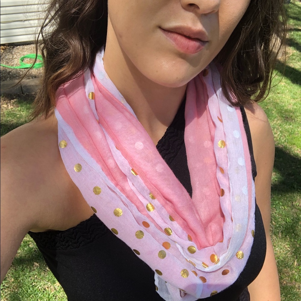 ‼️ Reversible Infinity Scarf Pink Polka Dot ‼️
